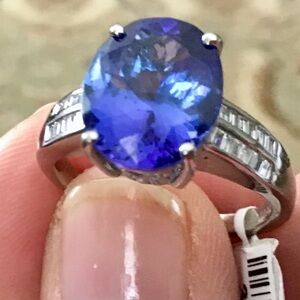 Rhapsody AAAA Tanzanite & E-F VS2 Diamond Ring
